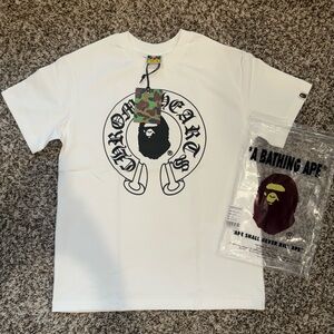 Bape x chrome hearts T shirt
Size S
White⚪️
Brand new, in bag🔥High quality💯